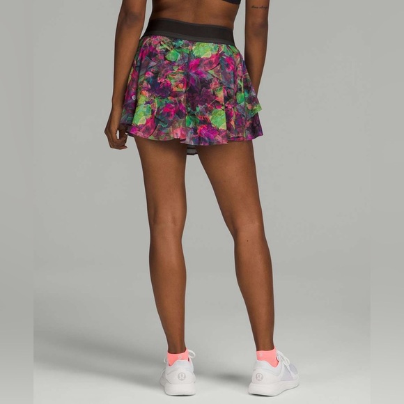 Lululemon Court Rival High-Rise Skirt in Vivid Floral Tone Multi Size 6 - Picture 2 of 9